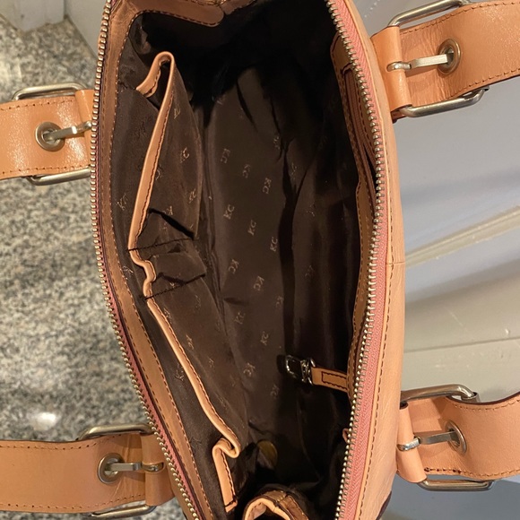 Kenneth Cole Paten Leather Minibag - Picture 1 of 2